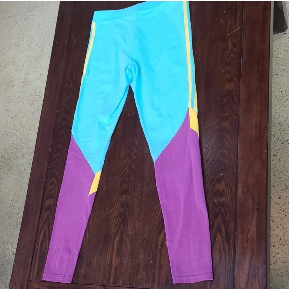 Unique Adidas Colour block Leggings - Picture 3 of 9
